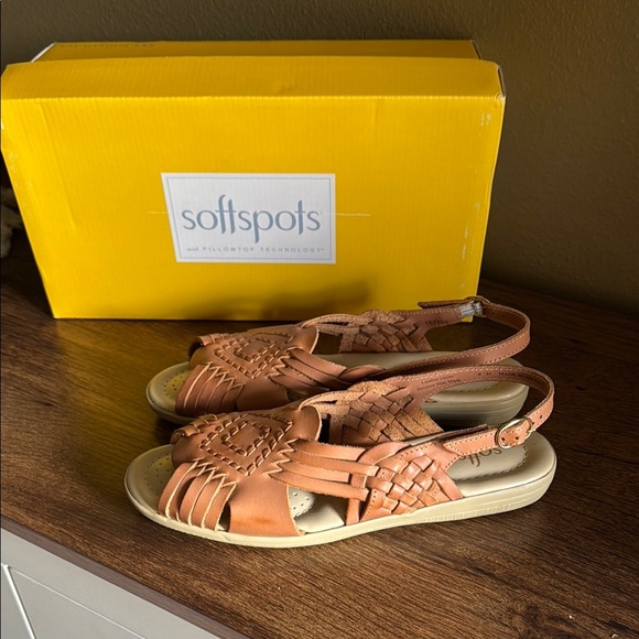 Softspot Leather Sandals - Picture 1 of 5